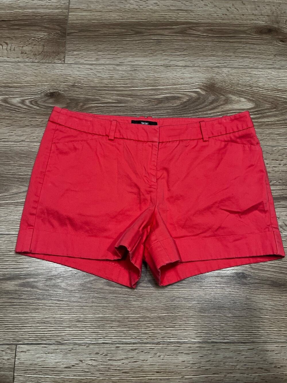 Mossimo Womens Shorts Size 10 Red Stretch Mid Rise Cuffed Hem (A00)